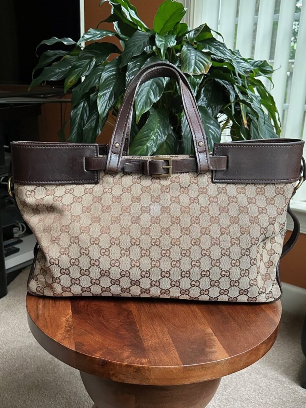 GUCCI GG Monogram Buckle Tote Bag, Taupe, Brown - Picture 4 of 16